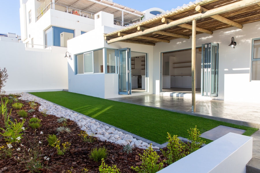 To Let 3 Bedroom Property for Rent in Paradise Beach Western Cape